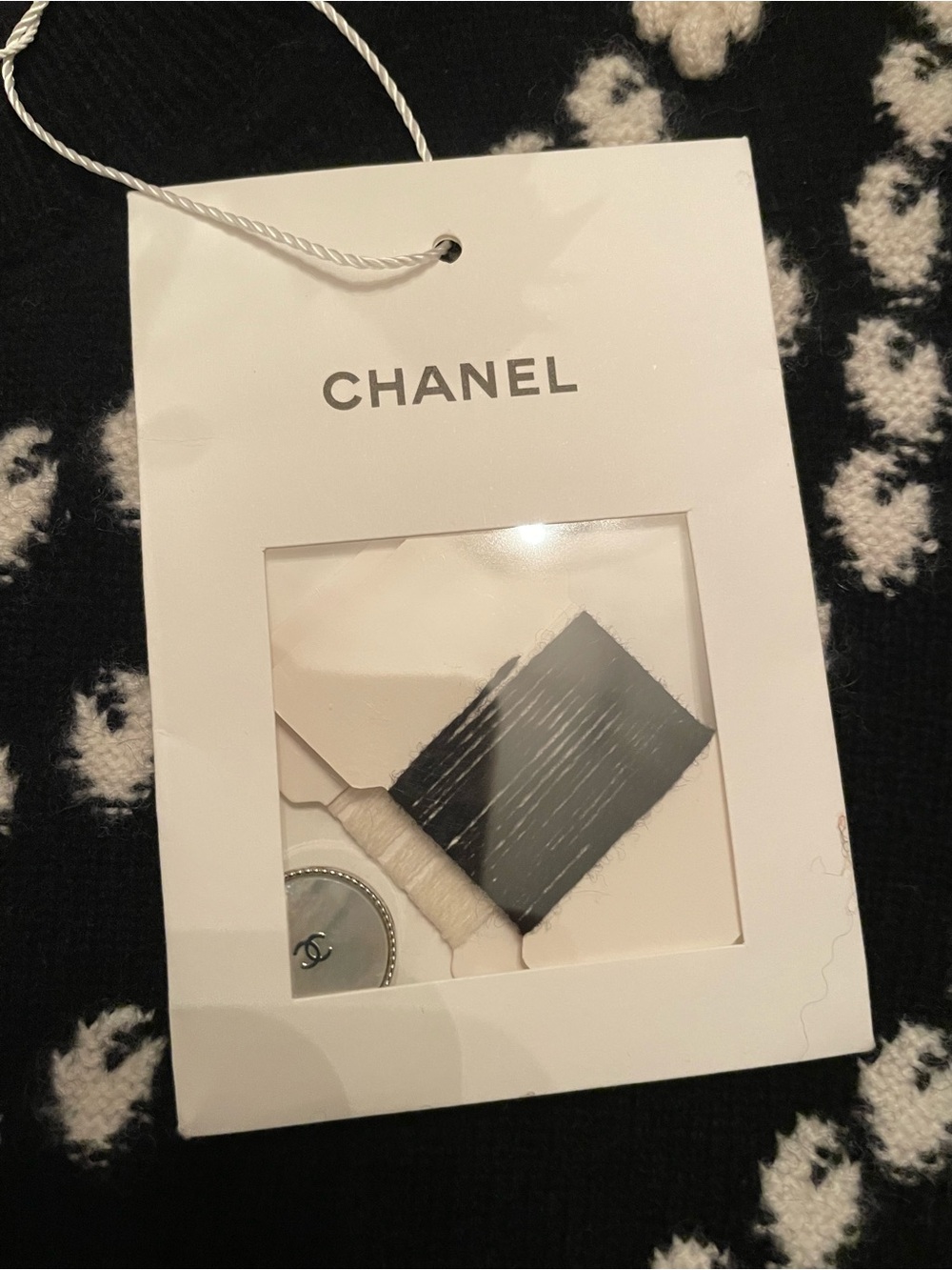 CHANEL Black and White Patterned Wool Cardigan with Signature Buttons - Picture 4 of 5